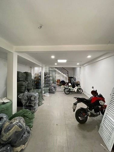 Cho thuê Nguyên Căn MTĐ hoàng sa phường dakao quận 1.